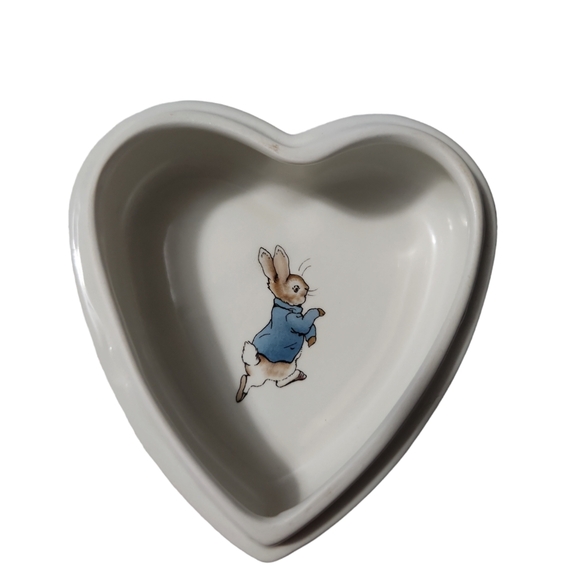 Wedgwood Beatrix Peter Rabbit heart trinket box - Picture 8 of 10